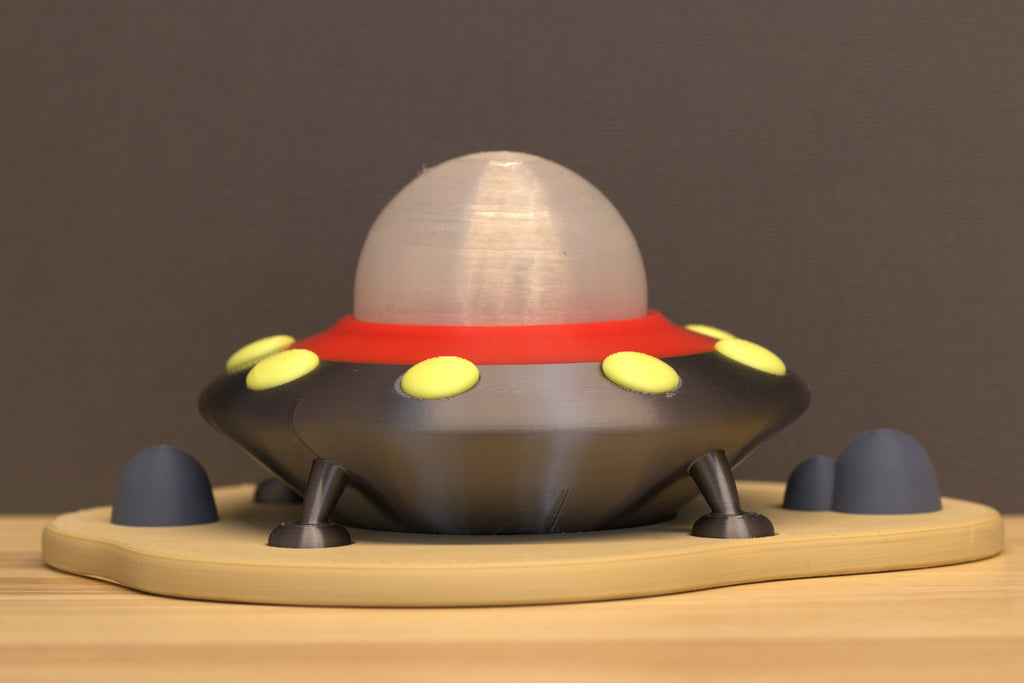 Flying Saucer and Alien Set