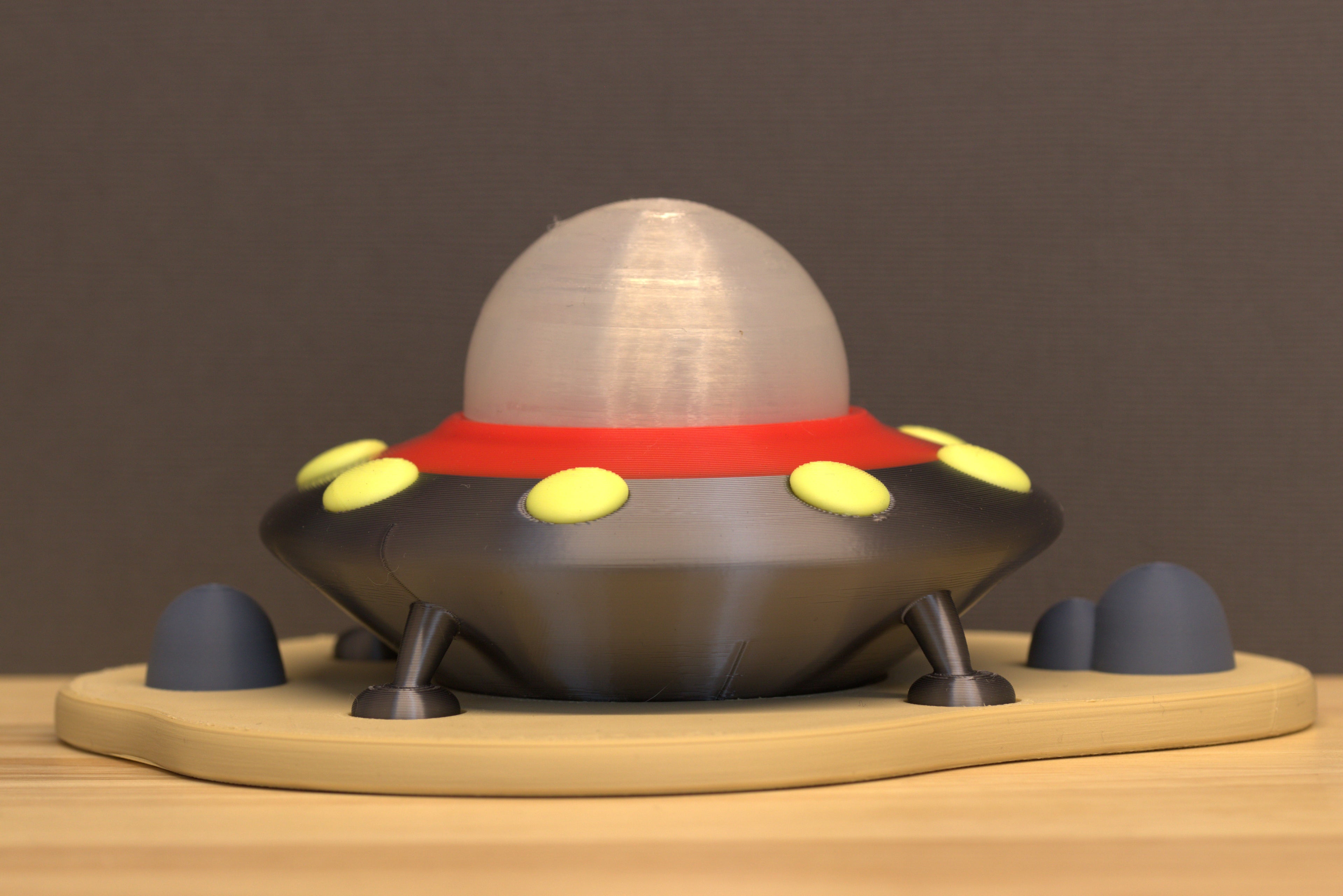 Flying Saucer and Alien Set